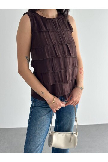 Kat Kat Fırfırlı Kolsuz Bluz – Şık & Feminen Yazlık Kadın Üst