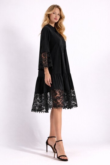 Siyah Hakim Yaka Düğmeli Tül Detaylı Viskon Elbise