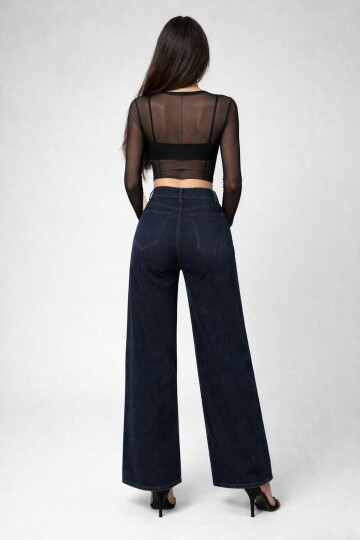 Siyah Transparan Tül Crop Bluz – Şık & Feminen Tasarım